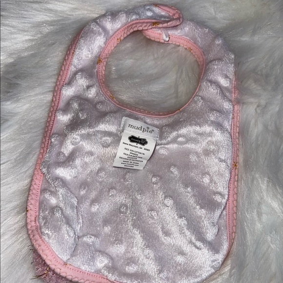 Sassy Santa Bib-“Mud Pie” - Picture 3 of 3